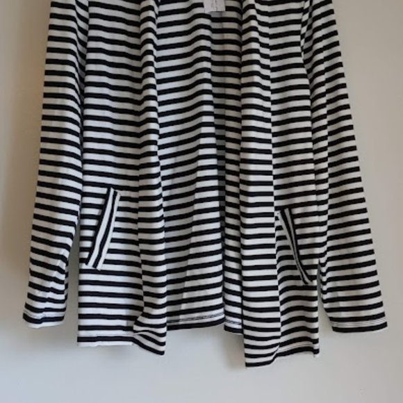 Christopher & Banks Size Large, black and white striped blazer - Picture 5 of 7
